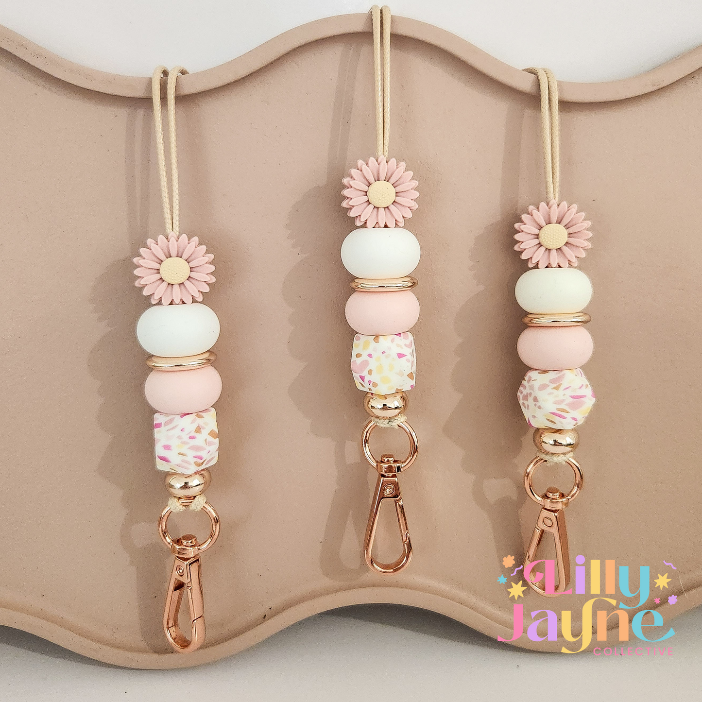 Dusty Pink Daisy Beaded Lanyard