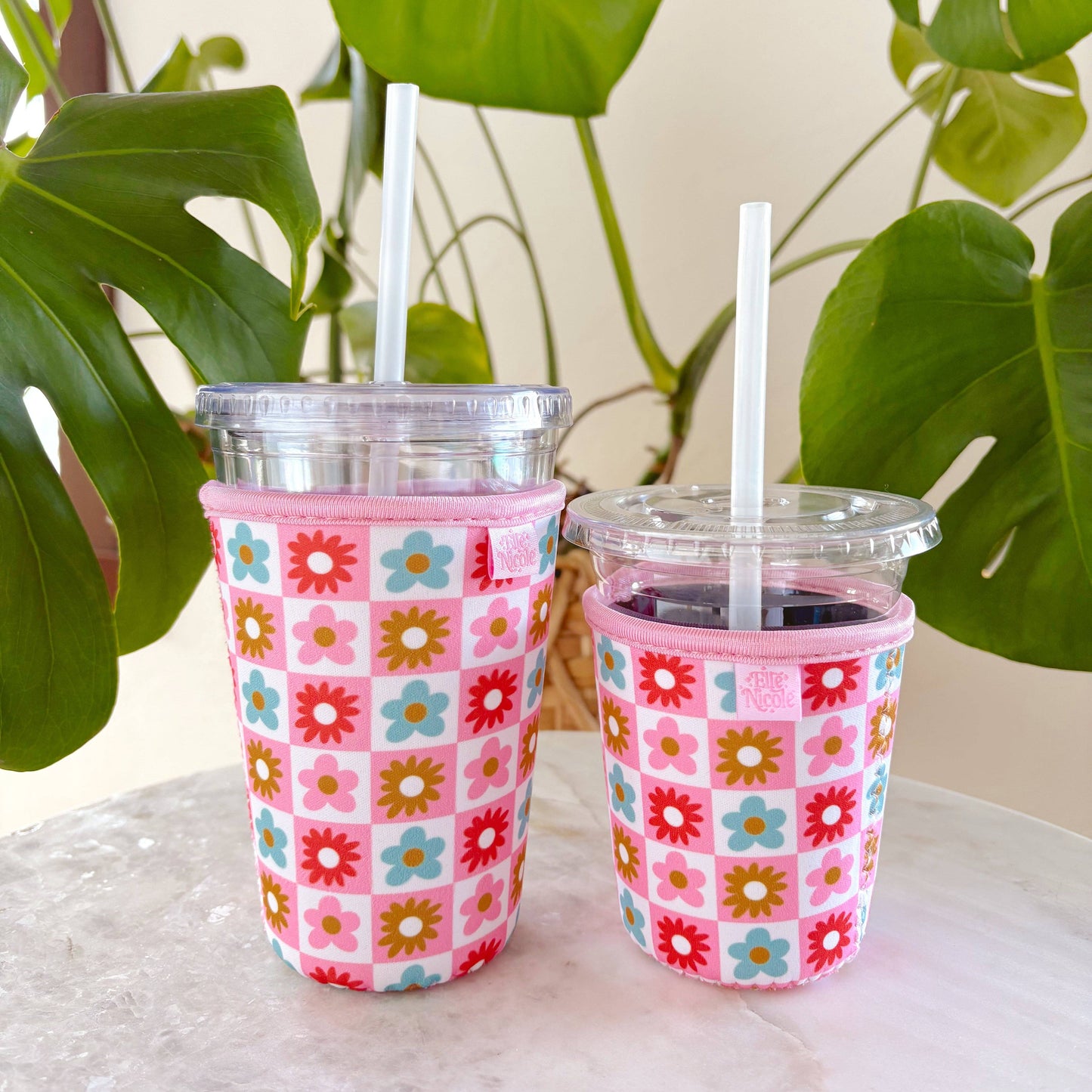 Ellē Nicole Coffee Cup Cover - Checkered Floral - Iced Drink Sleeve: Small / 16oz