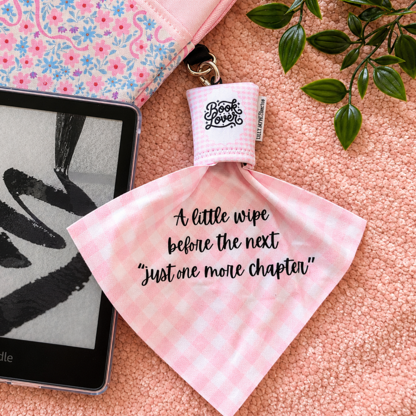 Screen Cleaning Cloth Keyring - "Just one more chapter"