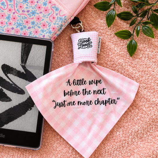 Screen Cleaning Cloth Keyring - "Just one more chapter"