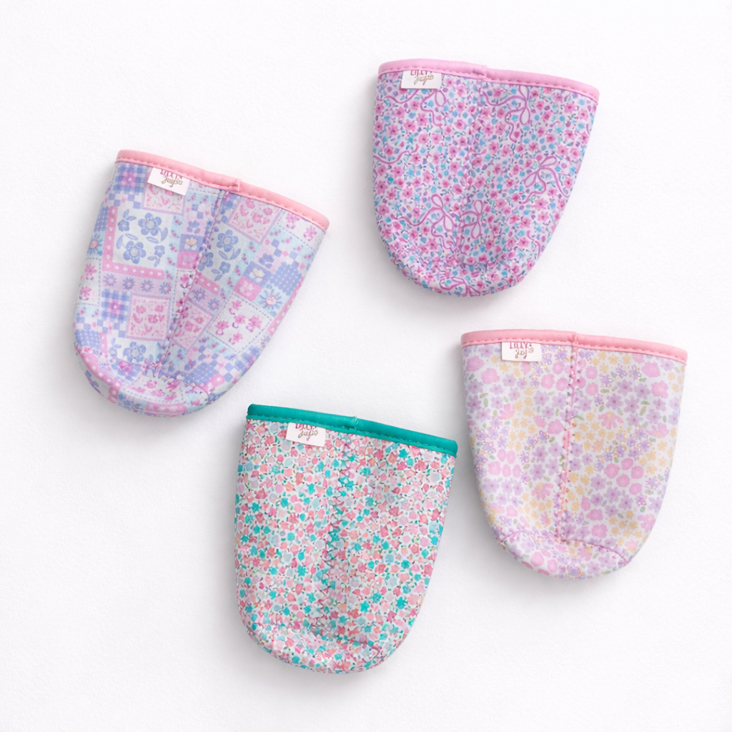 Floral Bow - Rayni Cup Cozy – Pink & Floral Reusable Coffee Sleeve (16oz)