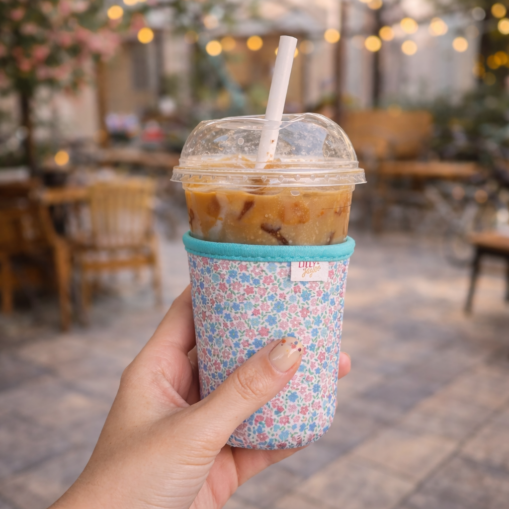 Everyday Floral Rayni Cup Cozy – Pink & Teal Floral Reusable Coffee Sleeve (16oz)